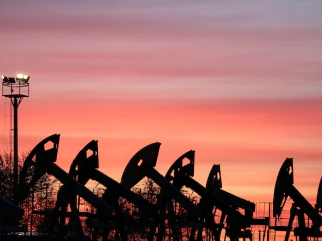 Brent Crude Holds Above $91 as Hormuz Supply Risk Returns