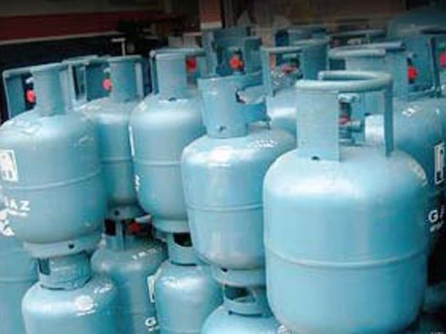 LPG cylinders stacked for distribution, illustrating a report on the LPG price in Pakistan