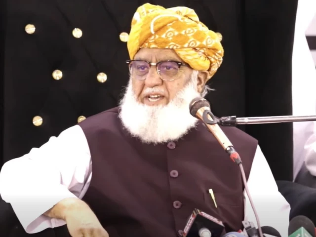 JUI-F chief Maulana Fazlur Rehman speaking at a party convention